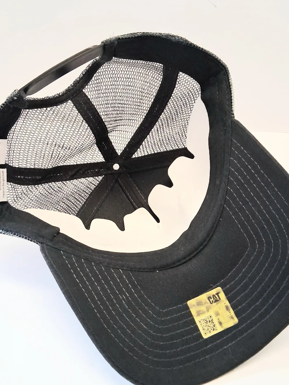 Authentic Caterpillar (CAT) Black Adult Trucker Style Hat Snapback Closure Cap